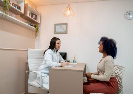 Como o design de interiores pode influenciar o seu consultório médico