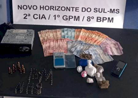 Dupla é presa por roubo de carro, tráfico de drogas e porte de arma em Novo Horizonte do Sul