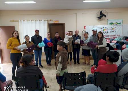 Taquarussu entrega 279 cobertores para famílias em situação de vulnerabilidade social