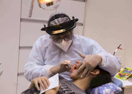 Cassems estrutura ampliação da rede odontológica e aquisição de unidade móvel de atendimento ao interior