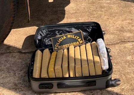 Adolescente é flagrado em terminal rodoviário com mala recheada de maconha