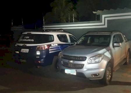 Polícia Militar em Ipezal recupera caminhonete roubada em Minas Gerais