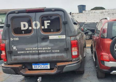 Traficante é preso pelo DOF com drogas em fundos falsos de veículo em Caarapó