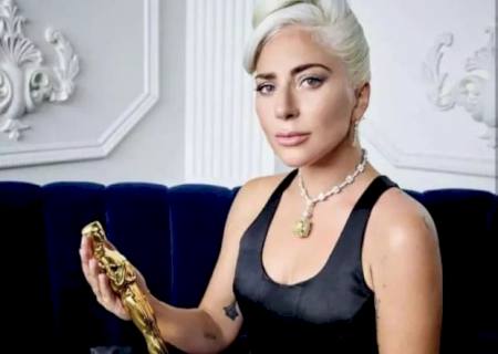 Lady Gaga se torna a compositora feminina de maior bilheteria na história do cinema
