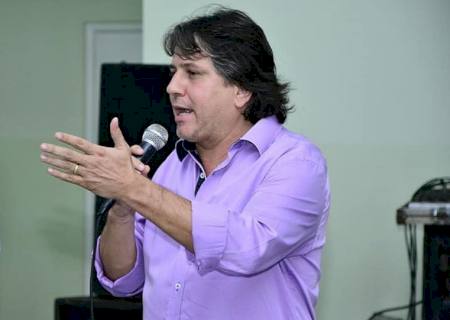 Em nova pesquisa, Caravina mantém favoritismo e aparece em 8º lugar para deputado estadual