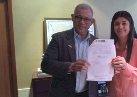 Rose Modesto assina Carta-Compromisso com o sindicato dos Peritos Oficiais