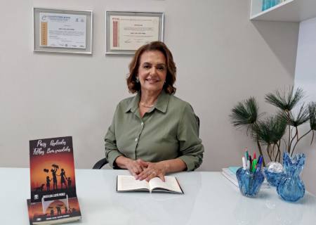 Psicóloga lança livro para ajudar a melhorar a relação entre pais e filhos