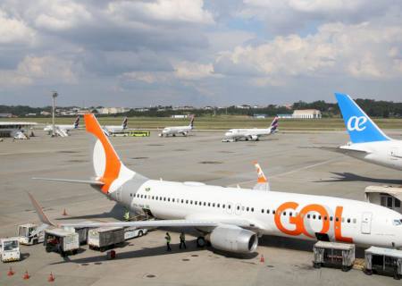 Petrobras reduz em 10,4% preços de venda de querosene de aviação