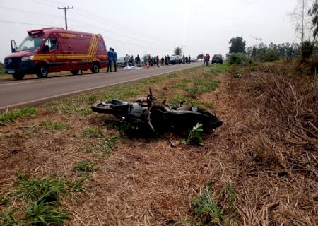 Jovem perde controle de moto, sofre queda e morre em rodovia de Ipezal