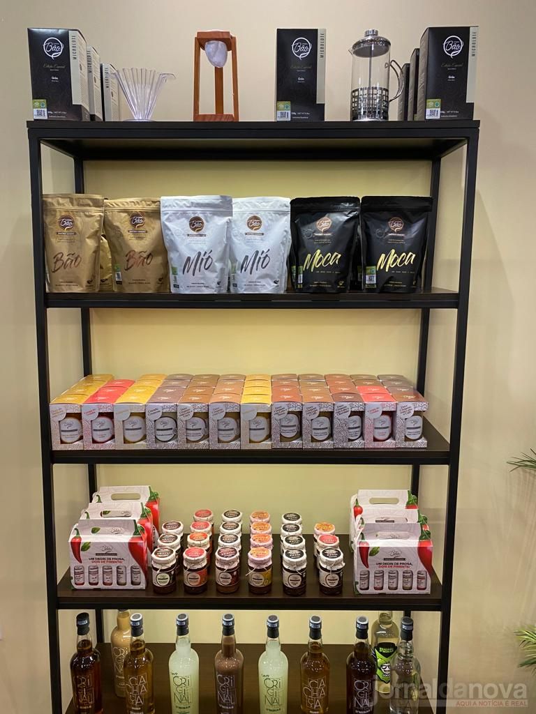 Com toque mineiro e foco nos cafés especiais, chega a Nova Andradina a Cheirin Bão