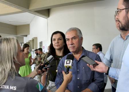 Reinaldo Azambuja vota na Capital, faz avaliação do governo e diz que confia em Riedel no 2º turno