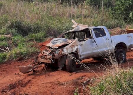 Traficante capota Hilux carregada com mais de 1,3 tonelada de maconha na região de Bonito