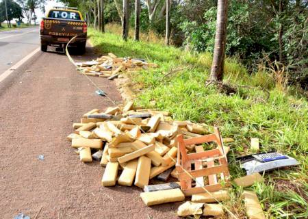 Vídeo: Traficante colide veículo em árvores e morre durante fuga da polícia na BR-376 em Vicentina