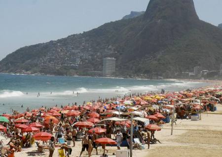 Mais de 718 mil estrangeiros já têm passagens para o verão no Brasil