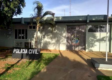 Mulher é baleada por marido por pedir para ele sair de bar: ''vai aprender a não me passar vergonha, vou te matar''