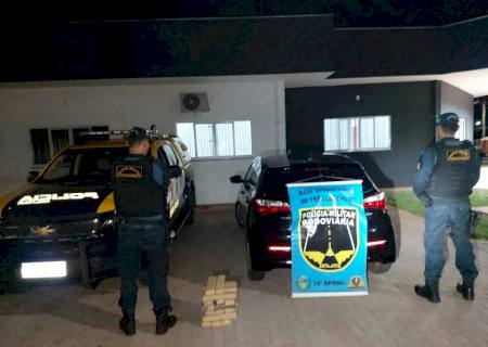 Motorista tenta se passar por taxista, mas acaba preso com passageiro por tráfico de drogas em Brasilândia
