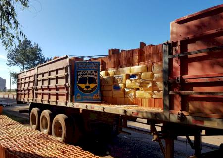 Polícia Militar Rodoviária apreende 5,3 ton de maconha em meio a carga de tijolos em Ponta Porã