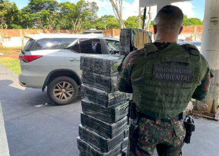 Polícia Ambiental persegue traficante e apreende SW4 furtada com 1 ton de maconha avaliada em R$ 2,2 milhões