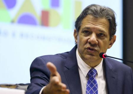 Haddad anuncia pacote de R$ 242,7 bi para melhorar contas públicas