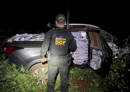 Carros carregados com cigarros e agrotóxicos contrabandeados colidem em Ponta Porã