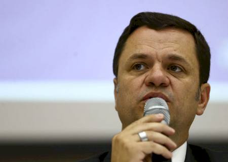 Ex-ministro Anderson Torres é preso pela Polícia Federal ao chegar a Brasília