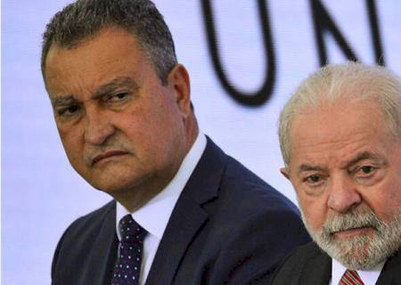 Em meio a desconfianças, semana será de ''exoneraço'' na Esplanada
