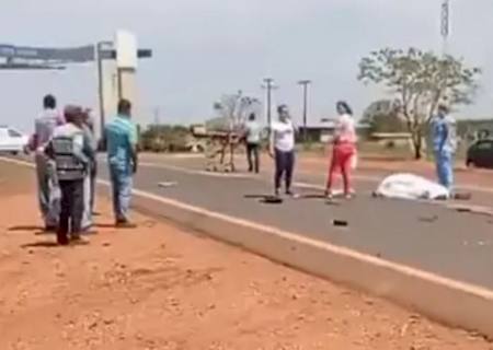 Motociclista morre atropelado por caminhão enquanto atravessava a rodovia BR-158 em Brasilândia