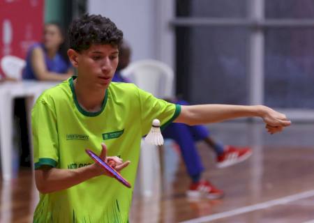 Festival oferece atividades esportivas para pessoas com deficiência auditiva