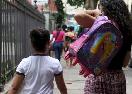 Escola em tempo integral: governo publica regras para adesão