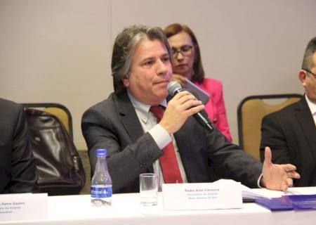 Em fórum nacional, Caravina discute planejamento do MS e investimentos para os próximos anos