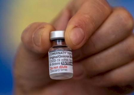 Covid-19: Anvisa atesta segurança de doses da vacina bivalente