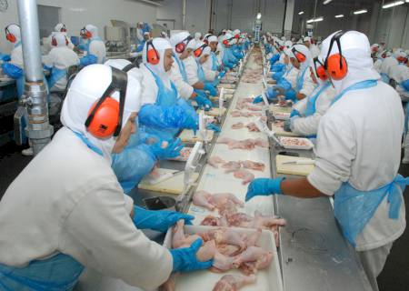 Indústria de MS abriu 2,3 mil postos formais de trabalho em janeiro