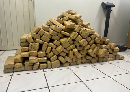 Polícia Ambiental de Batayporã prende foragido da Justiça transportando 323 kg de maconha em Naviraí