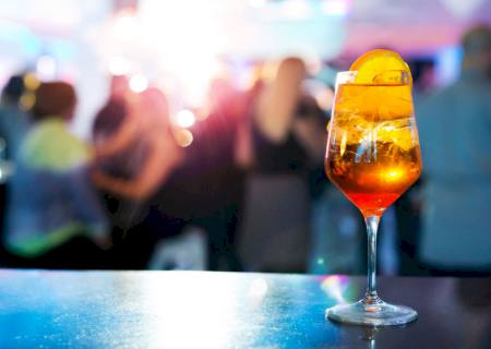 Aperol Spritz: saiba como surgiu o drink tendência de 2022