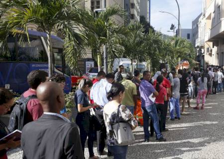 Acesso à saúde é mais difícil para pessoas LGBTQIA+ acima de 50 anos