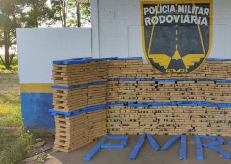 Após perseguição, traficante abandona carro com mais de 1,2 ton de maconha na MS-164