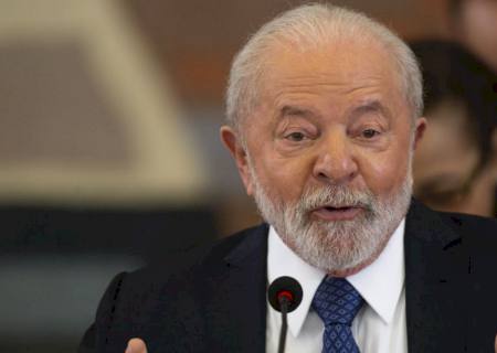 Lula aposta que PIB vai crescer acima do previsto pelo FMI
