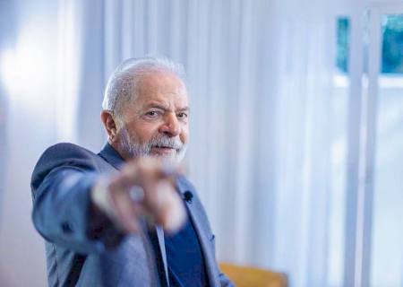 Governo estuda isentar IR para trabalhadores que recebem até dois salários mínimos