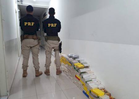 PRF apreende Hilux carregada com 250 kg de pasta base de cocaína em Corumbá