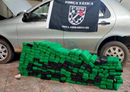Policiais do 8º BPM prendem dois com 137 quilos de maconha na MS-473