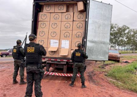 Caminhão roubado em São Paulo é recuperado pelo DOF com carga milionária de cigarros ilegais