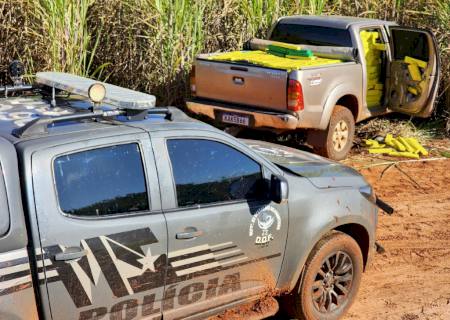 DOF apreende Hilux carregada com mais de duas toneladas de maconha em Itaquiraí