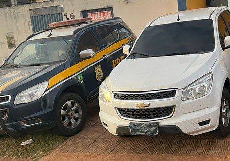 Dois veículos roubados em São Paulo são recuperados pela PRF em Dourados