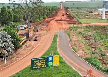 Pavimentação da MS-276 atende reivindicações de Renato Câmara e do vereador de Batayporã Maurício Ribeiro