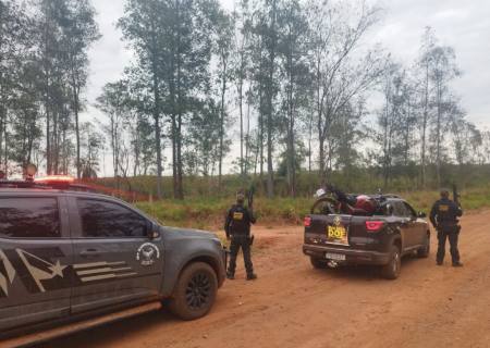 Picape roubada transportando moto furtada são apreendidas na MS-386