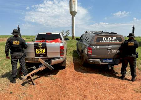 DOF recupera caminhonete roubada com mais de 1,6 ton de drogas em Itaquiraí