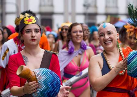 Mulheres contam como é viver com doença que provoca queda de cabelo