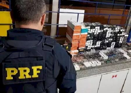 PRF apreende carga com 7,2 mil cigarros eletrônicos em Três Lagoas