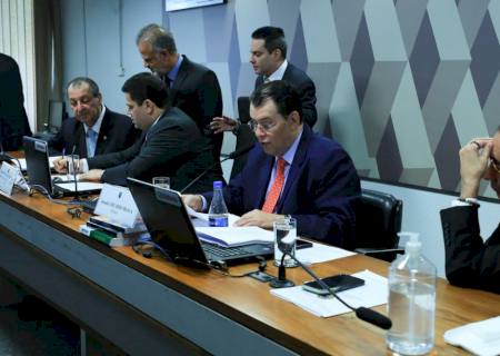 CCJ do Senado aprova reforma tributária