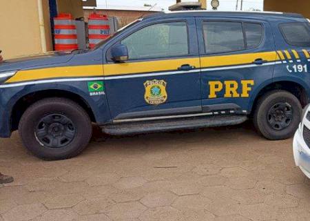 Casal de bolivianos é preso pela PRF com 41 kg de cocaína em Bataguassu